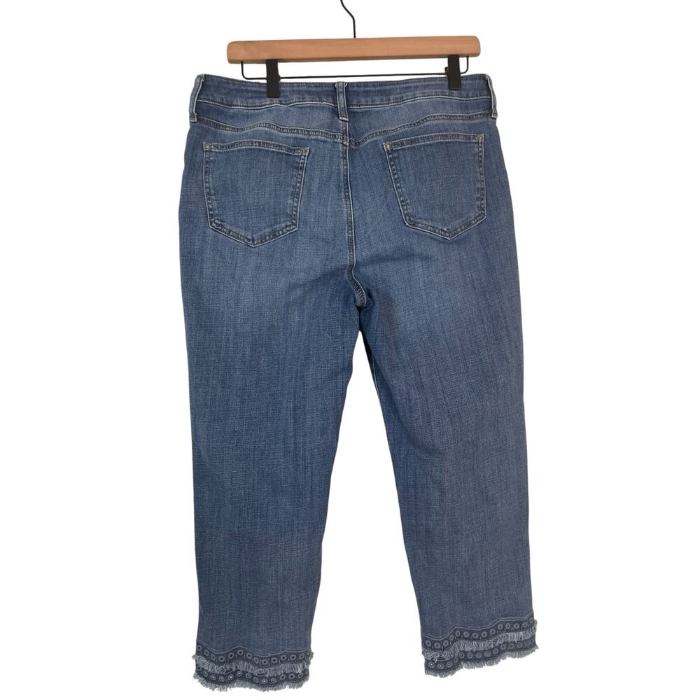 Chicos So Slimming Girlfriend Slim Leg Crop Fringe Hem Jeans Size 12 - Picture 4 of 6